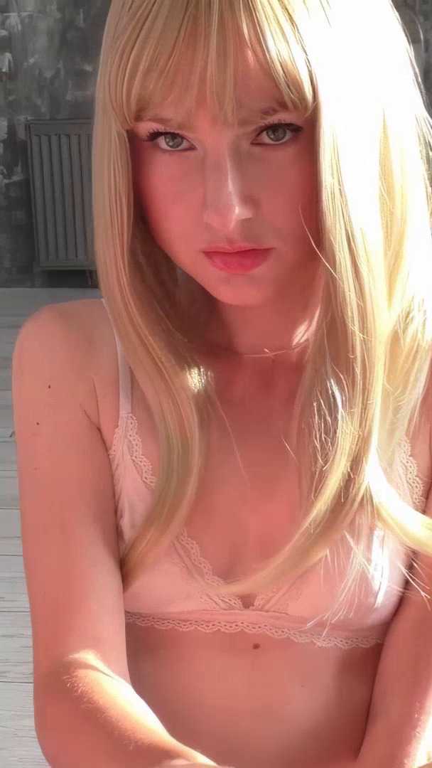 Pop Porn Day, boobs, blonde, blowjob, cum-mouth, cum-swallow videos, her instagram, twitter, manyvids, onlyfans, pornhub links